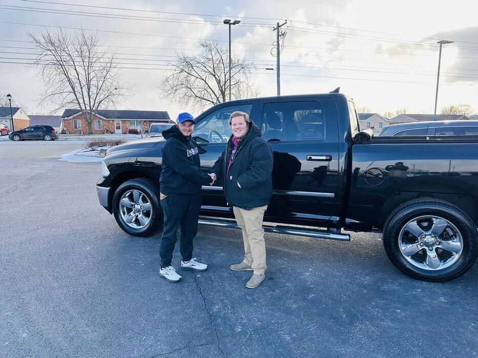 Images St. Marys Chrysler Dodge Jeep