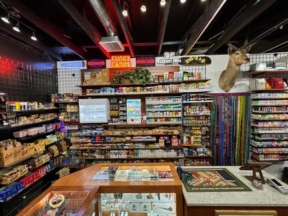 Images Hit Hut Smoke Shop