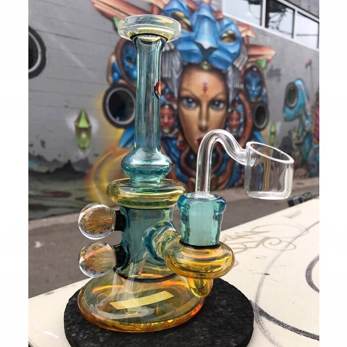 Images Hit Hut Smoke Shop