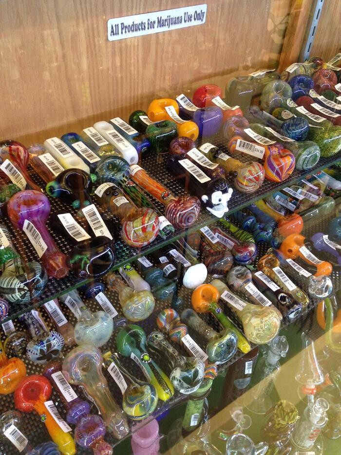 Images Hit Hut Smoke Shop