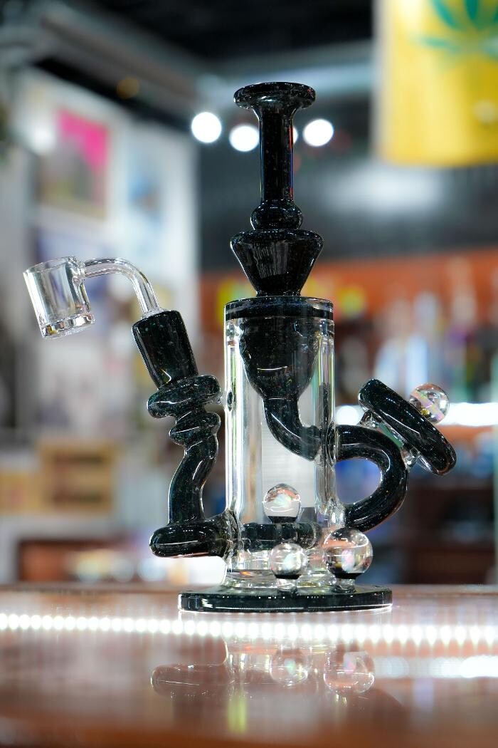 Images Hit Hut Smoke Shop