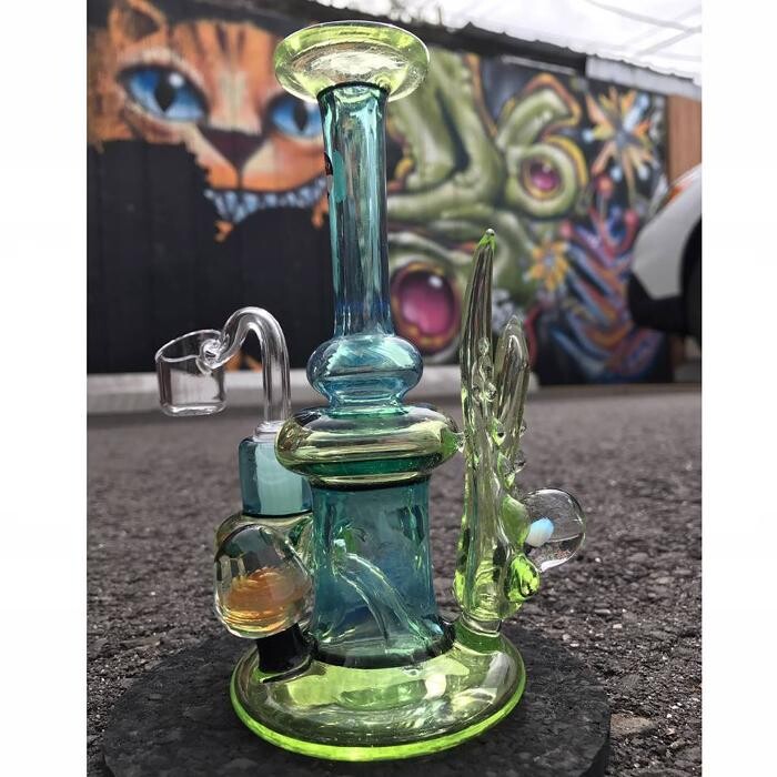 Images Hit Hut Smoke Shop