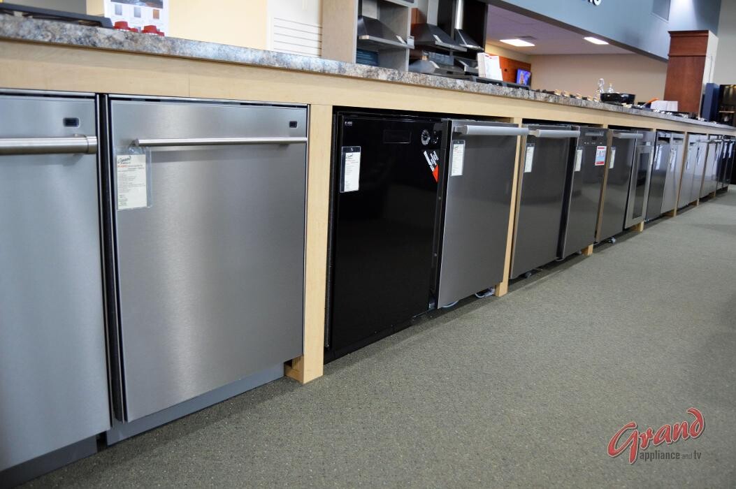 Images Grand Appliance and TV