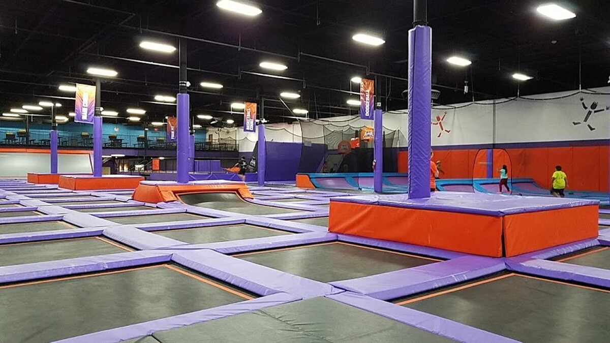 Images Altitude Trampoline Park - Denton