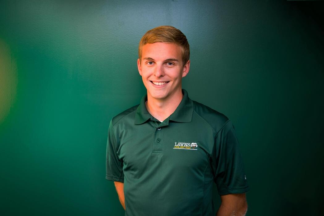 Images Lawns Unlimited Ltd