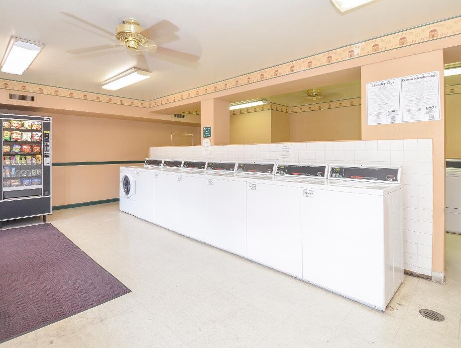 Images Carlisle Park Apartments