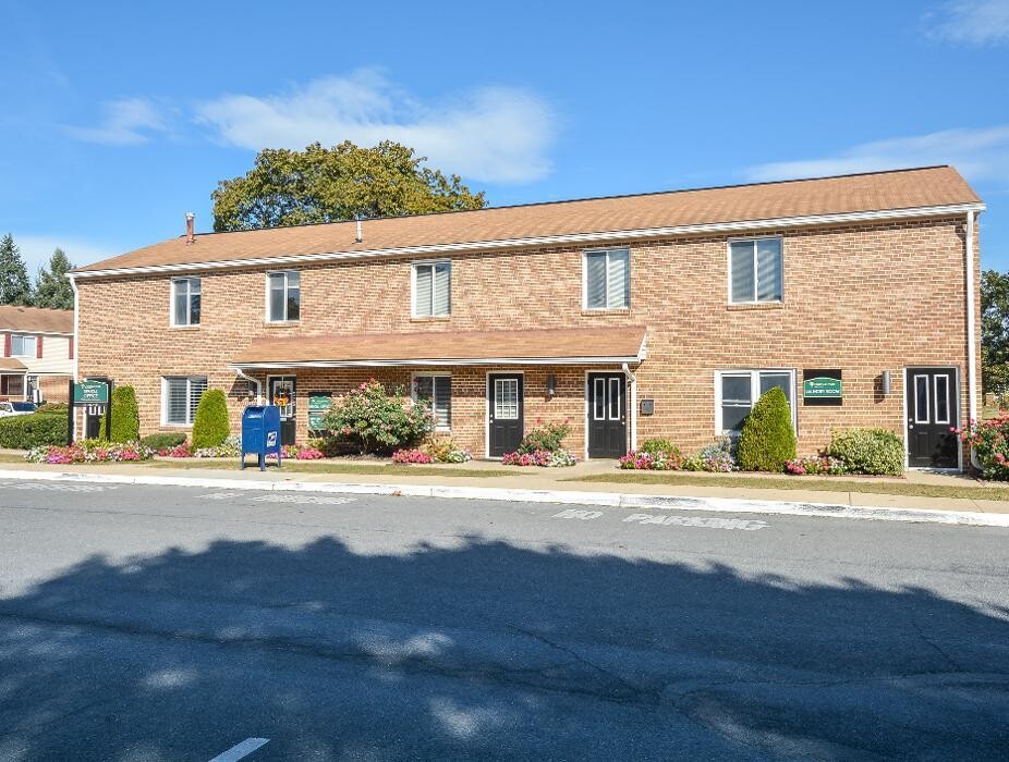 Images Carlisle Park Apartments