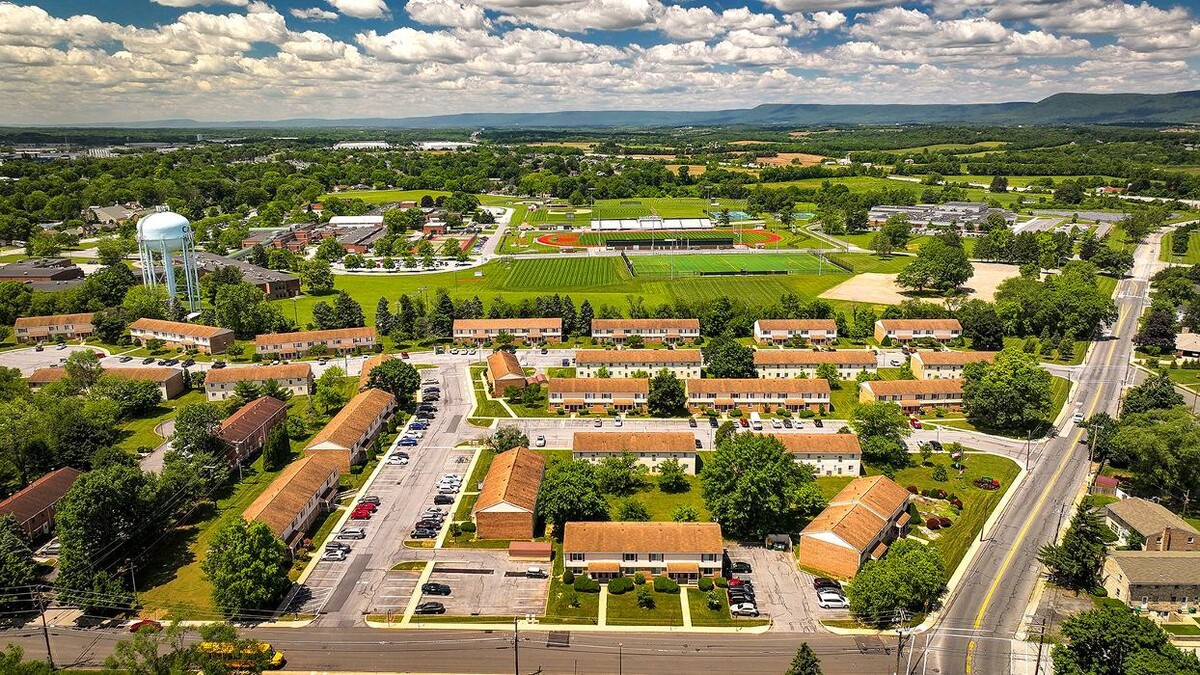 Images Carlisle Park Apartments