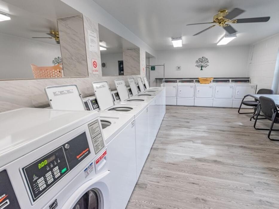 Images Carlisle Park Apartments