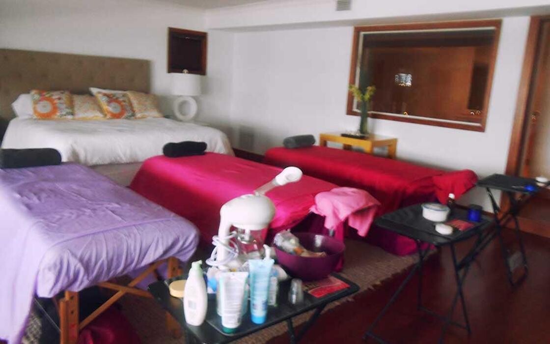 Images Pleasing Touch Bodyworks & Spa