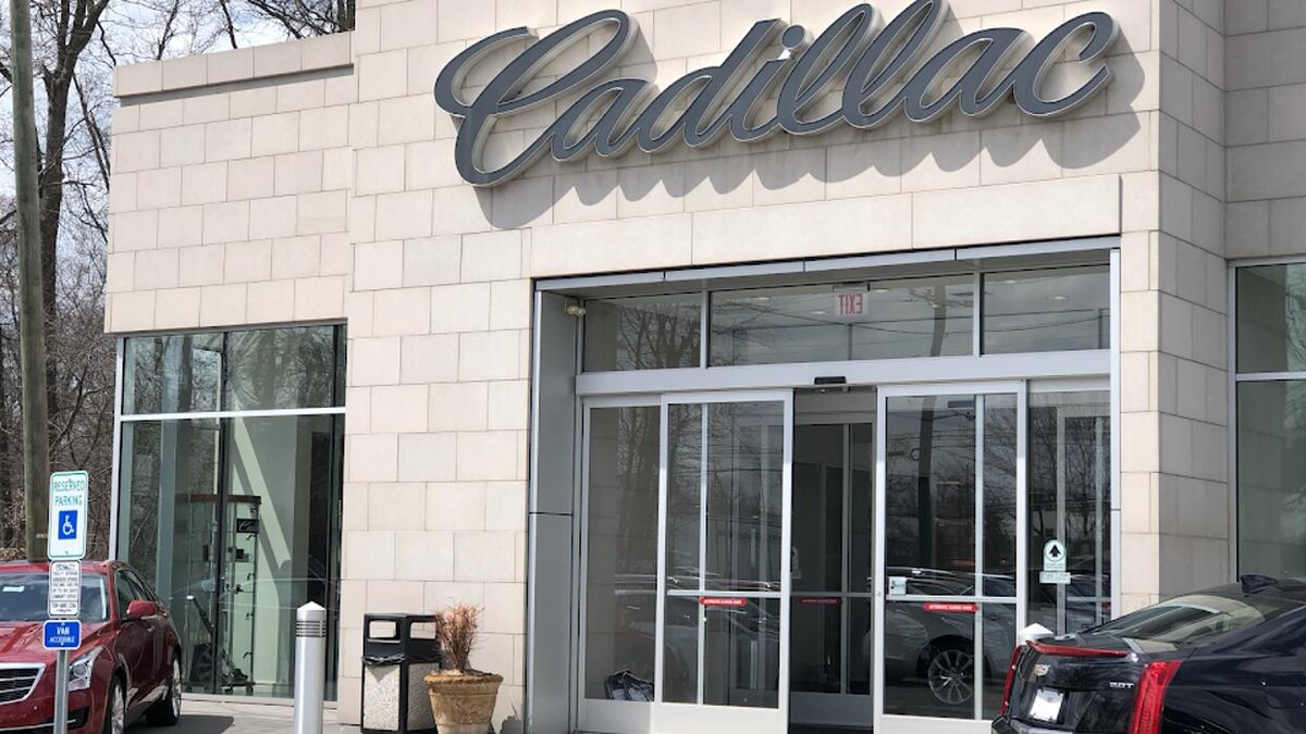 Images Malouf Cadillac