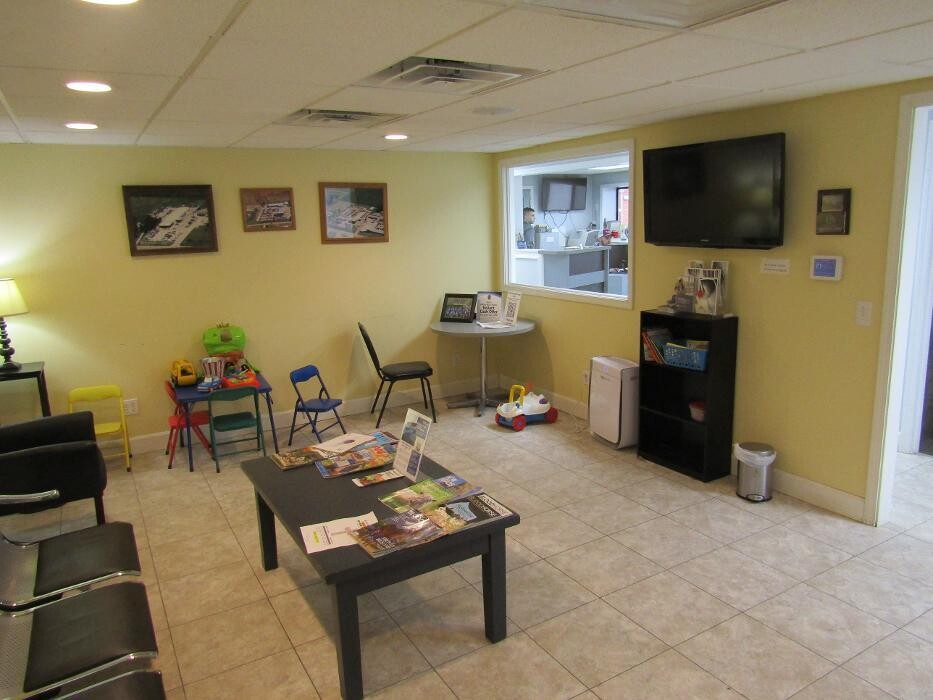 Images Pettijohn Auto Center