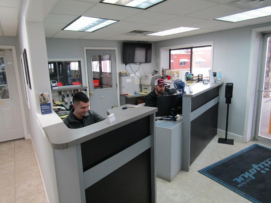 Images Pettijohn Auto Center