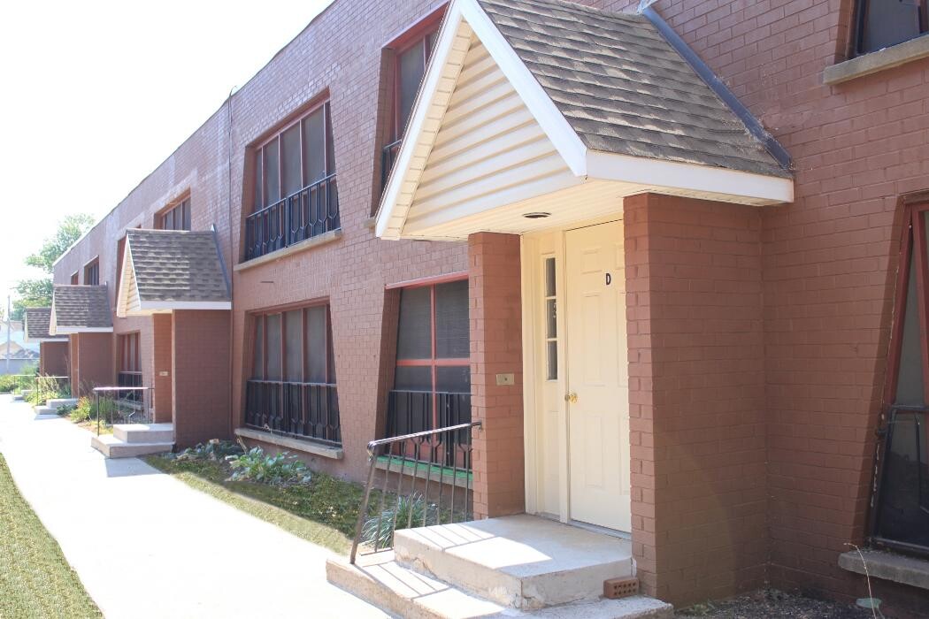 Images Lansdale Village Apartments