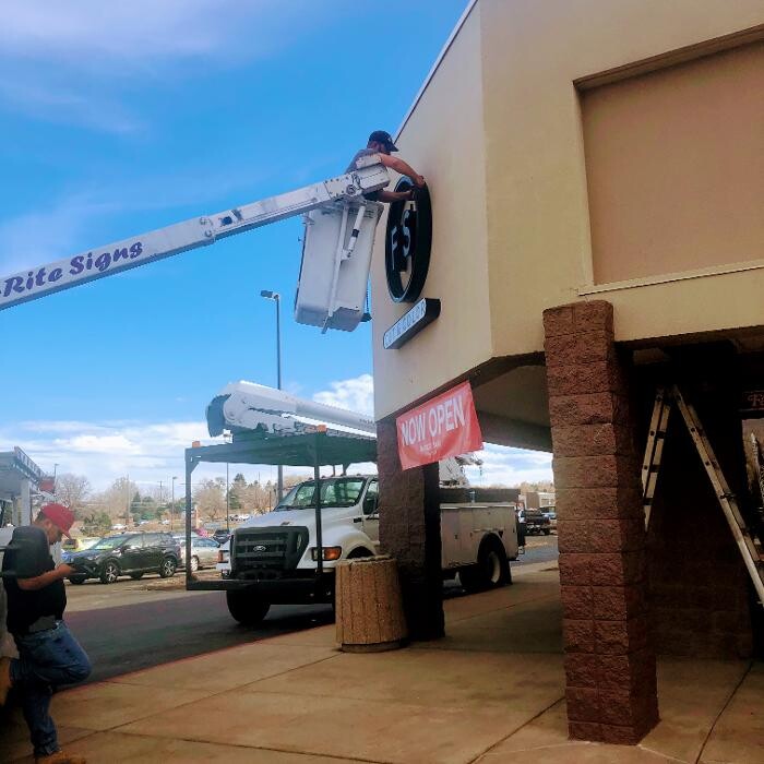 Images Fantastic Sams Cut & Color