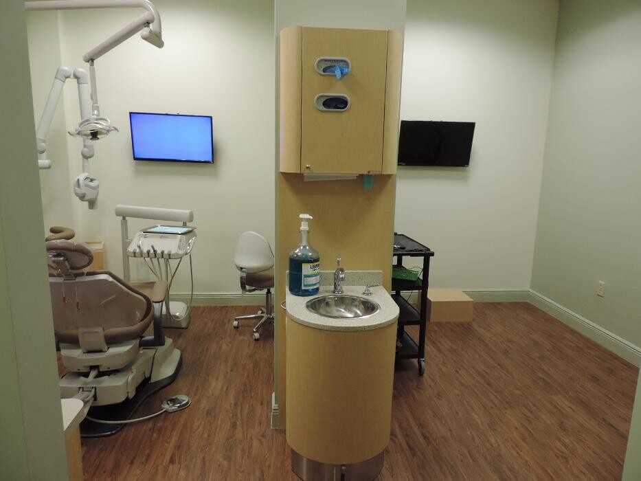 Images Sage Dental of Downtown Doral