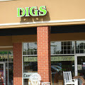 Digs Consignment Studio LLC. Logo