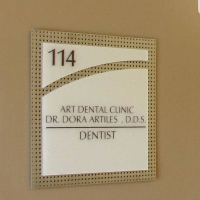 Images Dr. Dora R. Artiles: Art Dental Clinic.