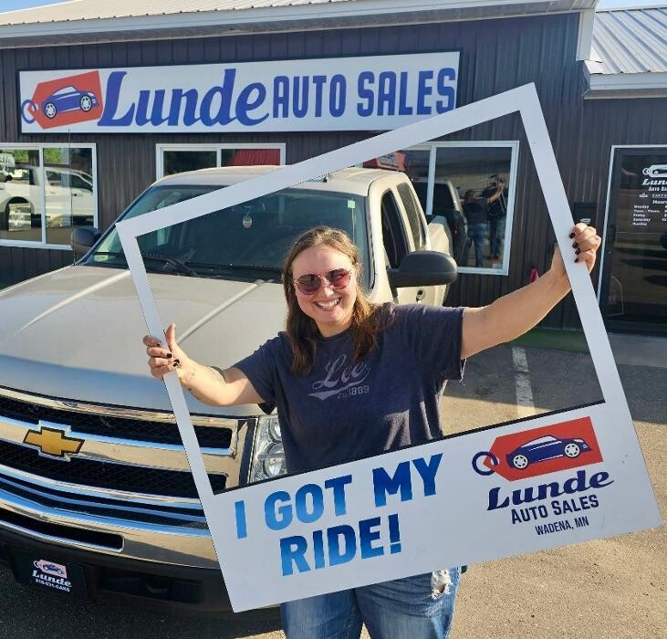 Images Lunde Auto Sales