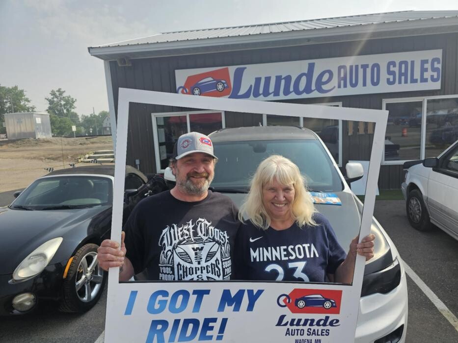 Images Lunde Auto Sales