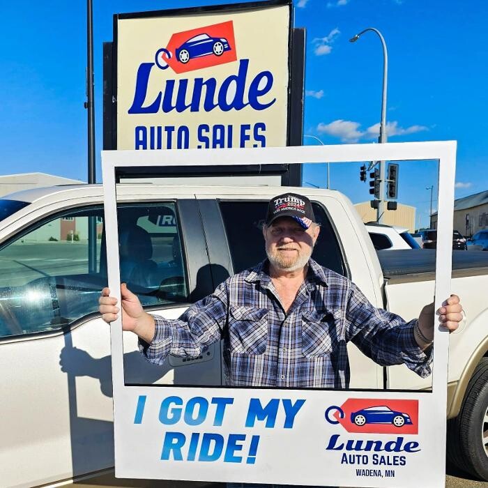 Images Lunde Auto Sales