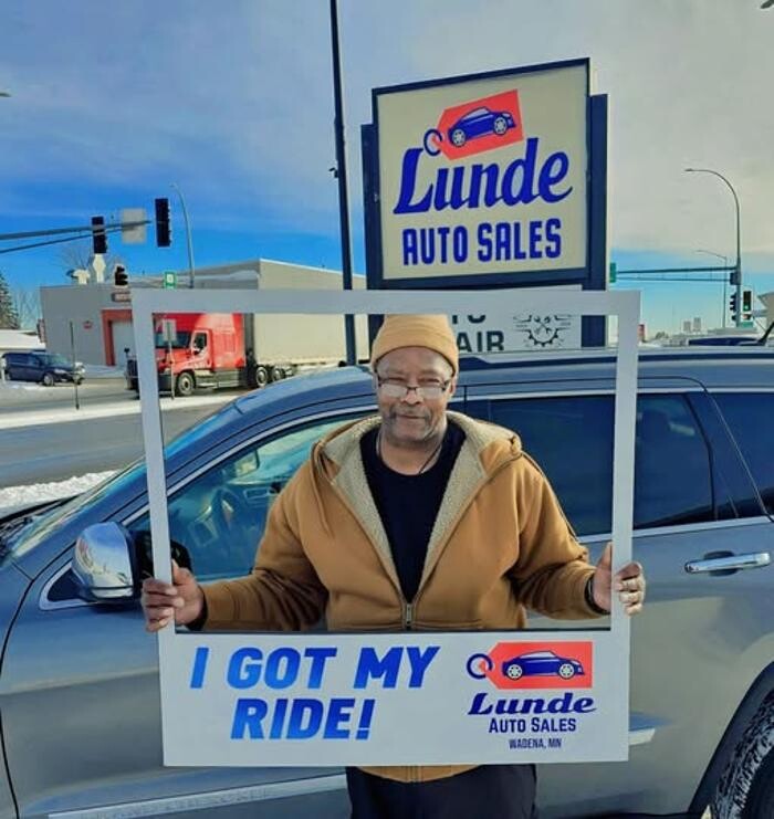 Images Lunde Auto Sales