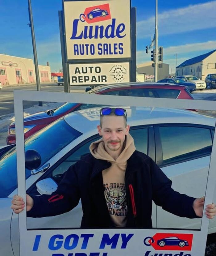 Images Lunde Auto Sales