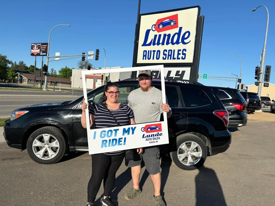 Images Lunde Auto Sales