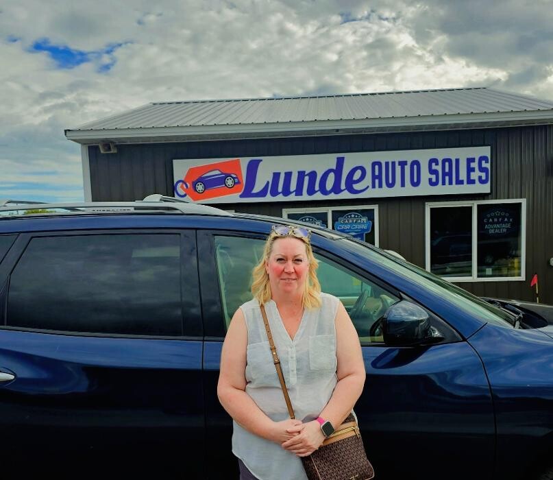 Images Lunde Auto Sales