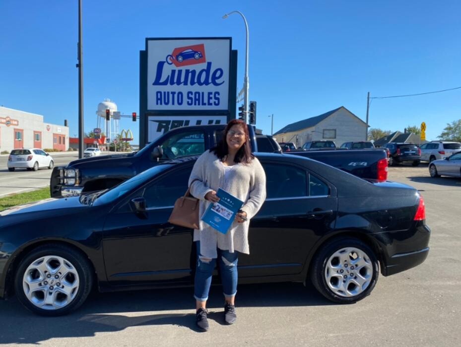 Images Lunde Auto Sales