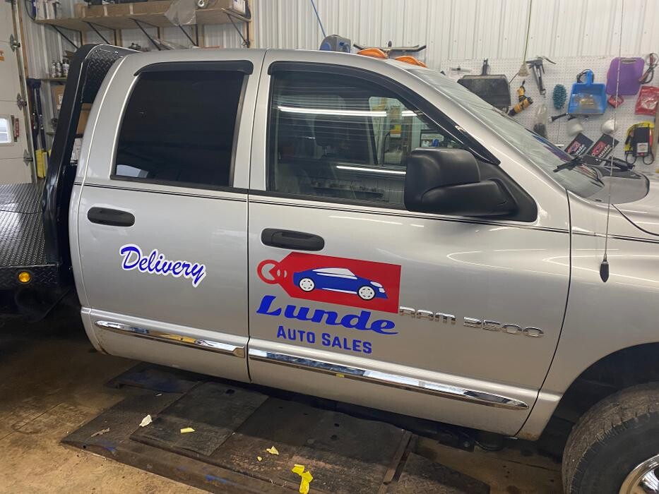 Images Lunde Auto Sales