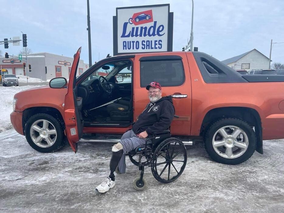 Images Lunde Auto Sales