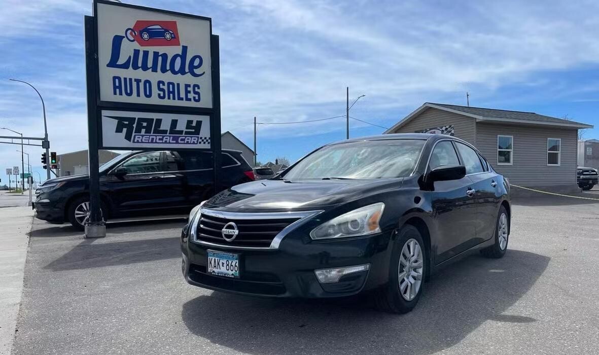 Images Lunde Auto Sales