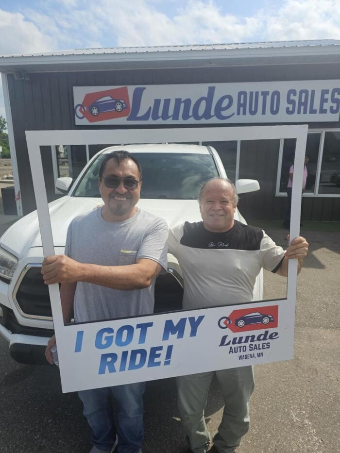 Images Lunde Auto Sales