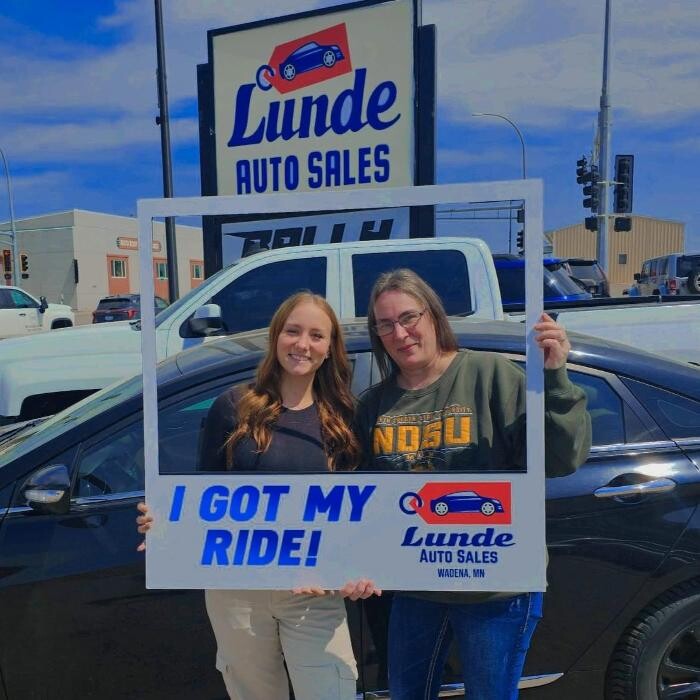 Images Lunde Auto Sales