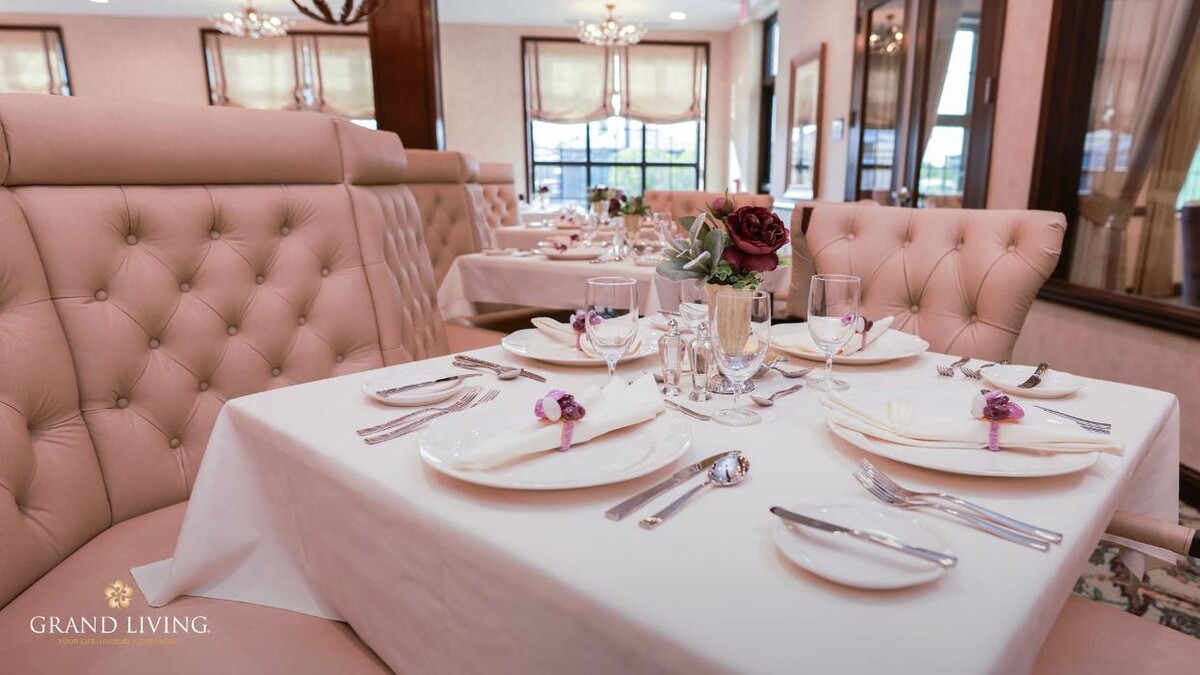 Images Grand Living at Tuscan Lakes