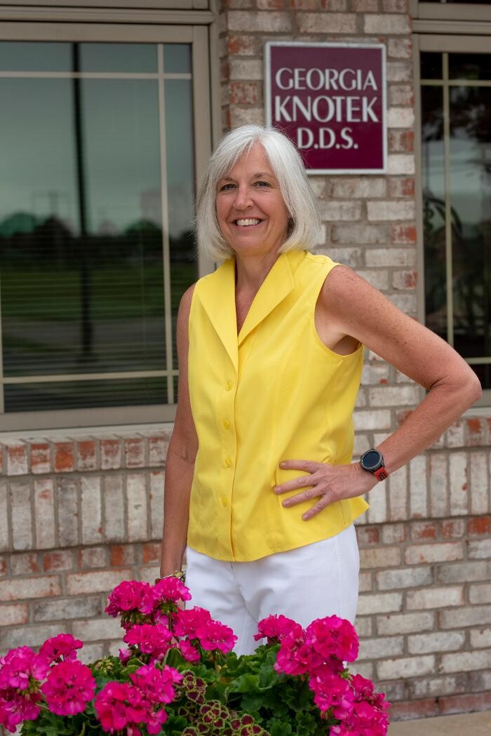 Images Georgia Knotek DDS