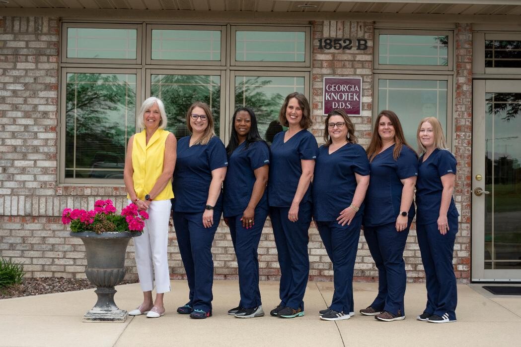 Images Georgia Knotek DDS