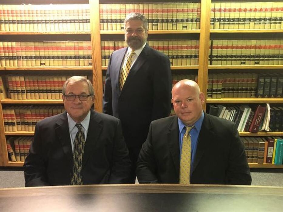 Images Holmes & Young, P.A.