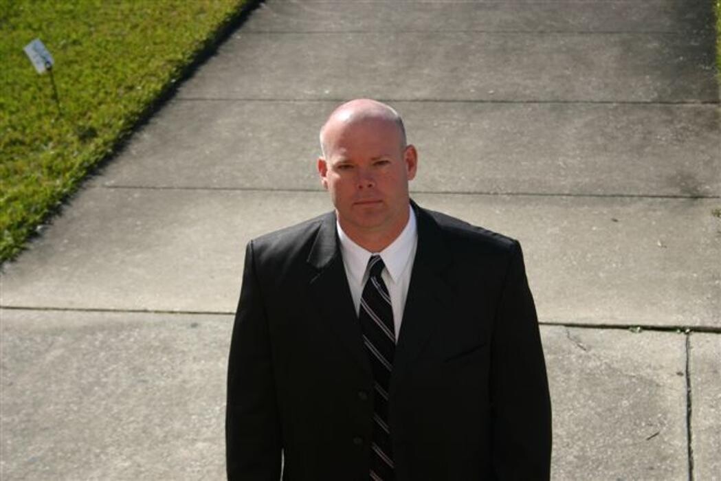 Images Holmes & Young, P.A.