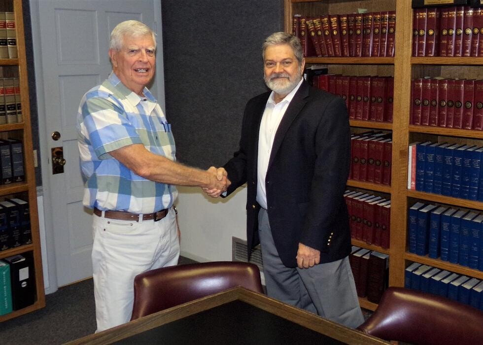 Images Holmes & Young, P.A.