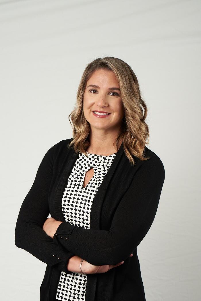 Images Holmes & Young, P.A.