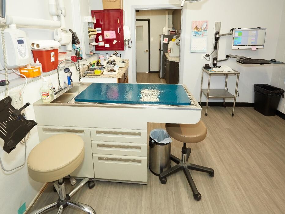 Images Mission Animal Clinic