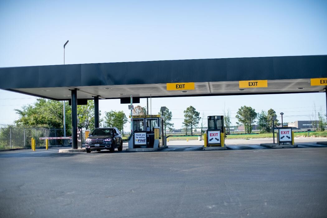 Images Fine Airport Parking - IAH