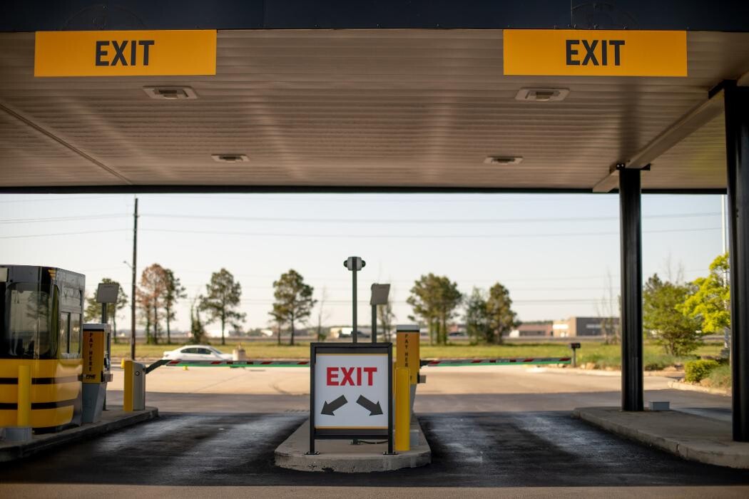 Images Fine Airport Parking - IAH