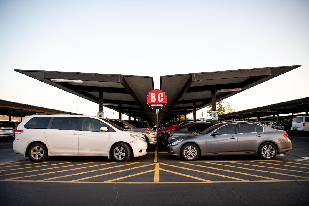 Images Fine Airport Parking - IAH