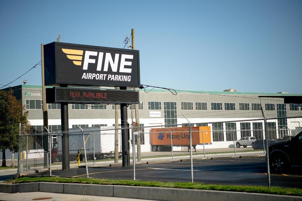 Images Fine Airport Parking - IAH