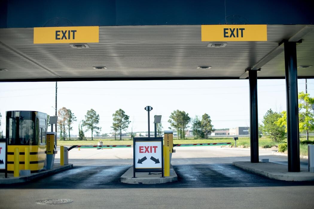 Images Fine Airport Parking - IAH
