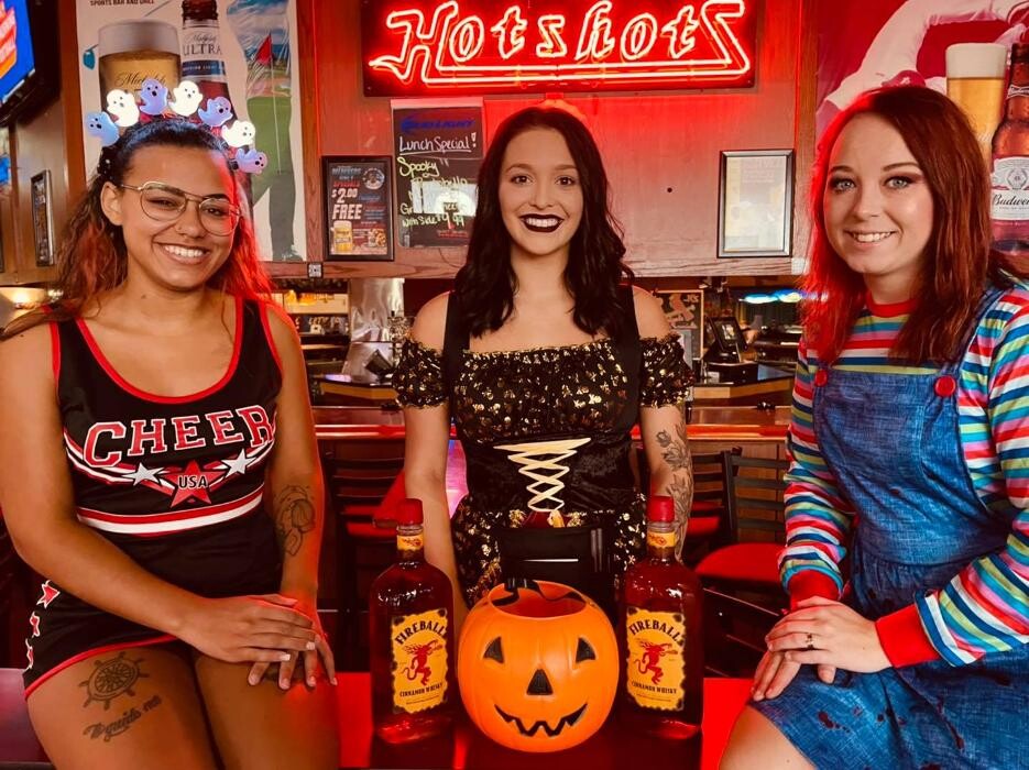 Images Hotshots Sports Bar & Grill
