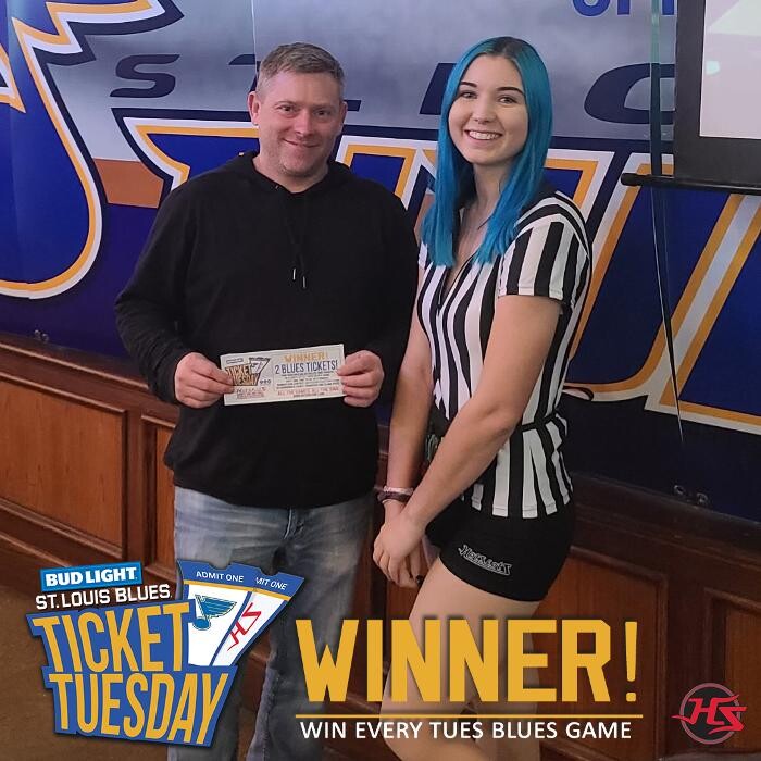 Images Hotshots Sports Bar & Grill